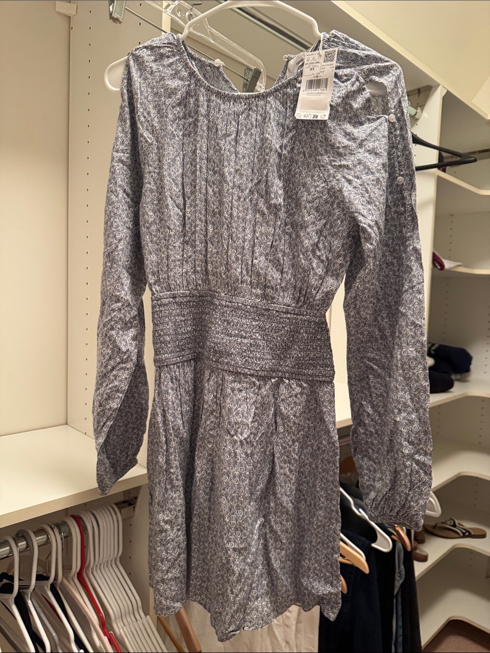 Smocked-Waist Long Sleeve Printed Dress in Light Gray